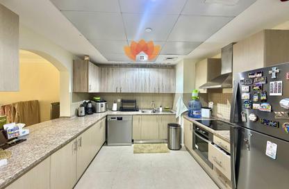 Apartment - 1 Bedroom - 2 Bathrooms for rent in East Porto Drive - Porto Arabia - The Pearl Island - Doha Apartment - 1 Bedroom - 2 Bathrooms for rent in East Porto Drive - Porto Arabia - The Pearl Island - Doha