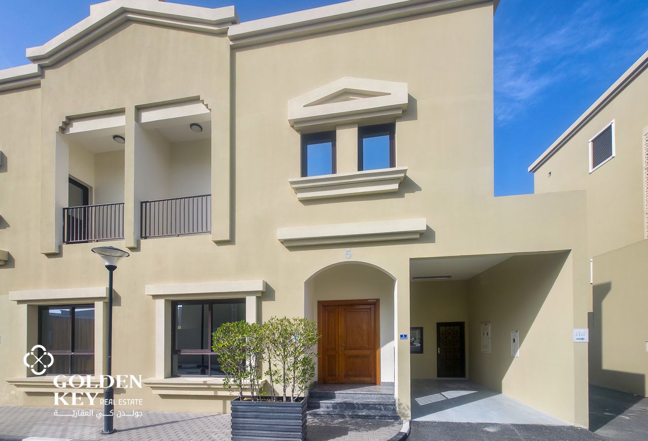 5-Bedroom Villa in Secure Compound | Markhiya