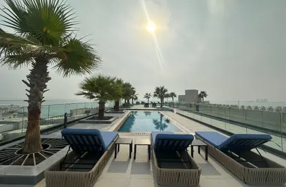 شقة - غرفة نوم - 2 حمامات للايجار في البلاج الجنوبي - البلاج - جزيرة اللؤلؤة - الدوحة