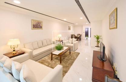 Apartment - 2 Bedrooms - 2 Bathrooms for rent in Fereej Bin Mahmoud North - Fereej Bin Mahmoud - Doha