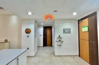 Apartment - 1 Bedroom - 2 Bathrooms for rent in Crystal Residence - Gewan Island - The Pearl Island - Doha Apartment - 1 Bedroom - 2 Bathrooms for rent in Crystal Residence - Gewan Island - The Pearl Island - Doha