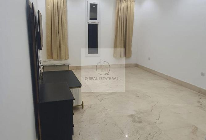 1028736 - Property Image 2