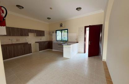 Villa - 3 Bedrooms - 3 Bathrooms for rent in Al Maamoura - Al Maamoura - Doha