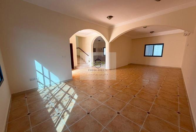 60112453 - Property Image 2