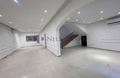 مجمع سكني - 3 غرف نوم - 4 حمامات للايجار في شارع عمار بن ياسر - العزيزية - الدوحة