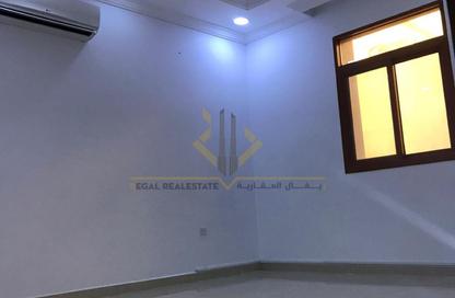 Apartment - 2 Bedrooms - 1 Bathroom for rent in Al Dafna - Al Dafna - Doha