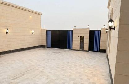Villa - 6 Bedrooms - 7+ Bathrooms for sale in Izghawa - Izghawa - Doha