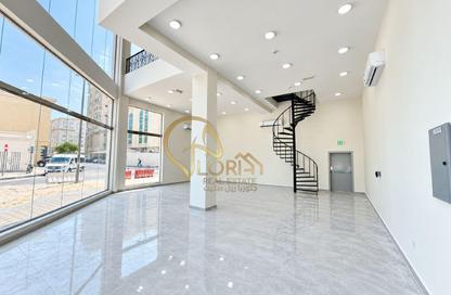 Shop - Studio - 1 for rent in Al Muntazah Street - Al Muntazah - Doha