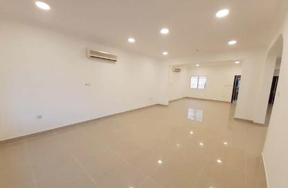 Villa - 5 Bedrooms - 5 Bathrooms for rent in Street 871 - Al Duhail South - Al Duhail - Doha Villa - 5 Bedrooms - 5 Bathrooms for rent in Street 871 - Al Duhail South - Al Duhail - Doha