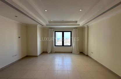Apartment - 2 Bedrooms - 2 Bathrooms for rent in One Porto Arabia - Porto Arabia - The Pearl Island - Doha
