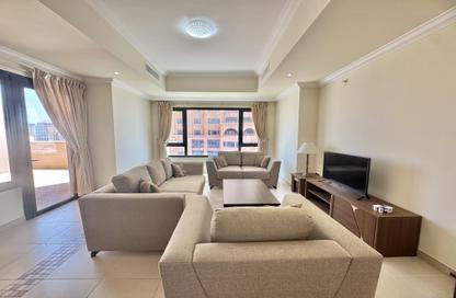 Apartment - 2 Bedrooms - 2 Bathrooms for rent in West Porto Drive - Porto Arabia - The Pearl Island - Doha