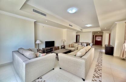 Apartment - 2 Bedrooms - 2 Bathrooms for rent in West Porto Drive - Porto Arabia - The Pearl Island - Doha