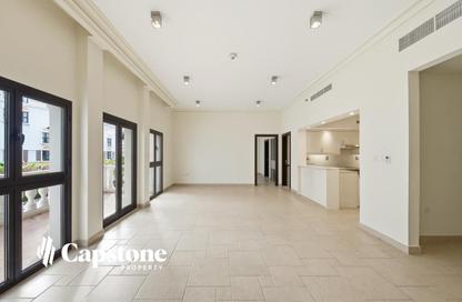 Apartment - 1 Bedroom - 2 Bathrooms for rent in Chateau - Qanat Quartier - The Pearl Island - Doha