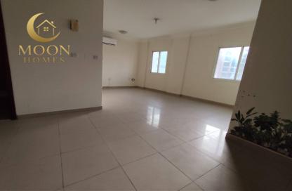 Apartment - 2 Bedrooms - 2 Bathrooms for rent in Fereej Abdul Aziz - Fereej Abdul Aziz - Doha