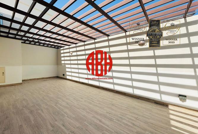 53008212 - Property Image 2