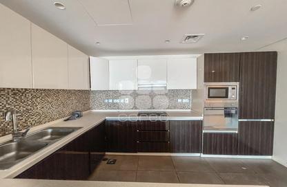 Apartment - 2 Bedrooms - 3 Bathrooms for rent in Viva West - Viva Bahriyah - The Pearl Island - Doha