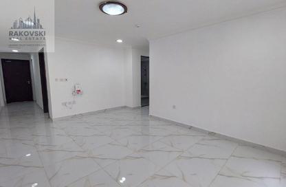 Apartment - 2 Bedrooms - 2 Bathrooms for rent in Bin Omran - Fereej Bin Omran - Doha