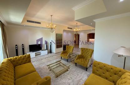 Apartment - 1 Bedroom - 2 Bathrooms for sale in West Porto Drive - Porto Arabia - The Pearl Island - Doha Apartment - 1 Bedroom - 2 Bathrooms for sale in West Porto Drive - Porto Arabia - The Pearl Island - Doha