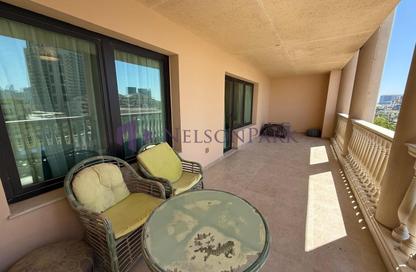 Apartment - 1 Bedroom - 2 Bathrooms for sale in West Porto Drive - Porto Arabia - The Pearl Island - Doha