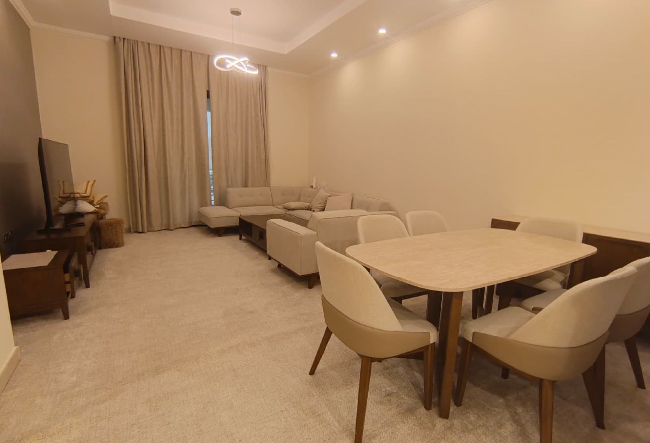 1bhk very big layout in foxhill south full furnish thumbnail 4