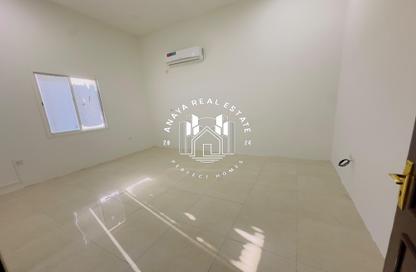 Apartment - Studio - 1 Bathroom for rent in Rawdat Al Hamama - Al Daayen