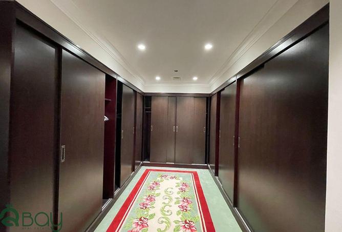 54101770 - Property Image 2