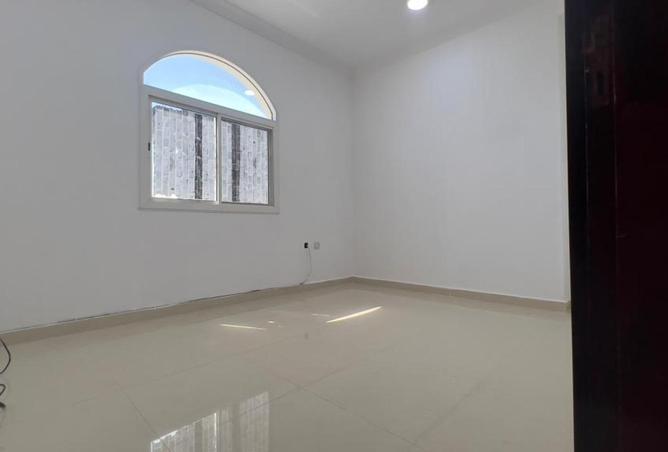 57677611 - Property Image 3