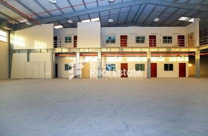 Warehouse - Studio - 7+ Bathrooms for rent in Industrial Area 4 - Industrial Area - Industrial Area - Doha