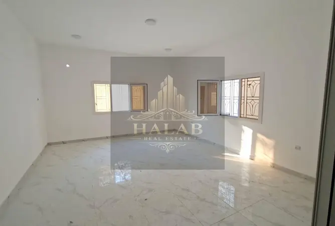 1004962 - Property Image 2