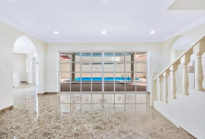 1008389 - Property Image 3