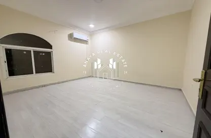 Villa - 2 Bedrooms - 1 Bathroom for rent in Muaither Area - Al Rayyan - Doha