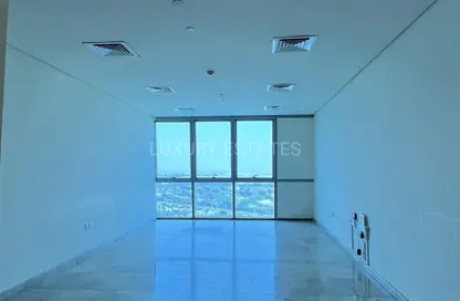Apartment - 2 Bedrooms - 3 Bathrooms for rent in Zig Zag Tower B - Zig Zag Towers - West Bay - Doha