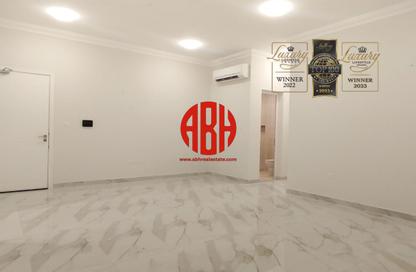 Apartment - 2 Bedrooms - 2 Bathrooms for rent in Al Jazeera Street - Fereej Bin Mahmoud North - Fereej Bin Mahmoud - Doha
