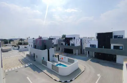 Compound - 3 Bedrooms - 3 Bathrooms for rent in Al Sadd Road - Al Sadd - Doha