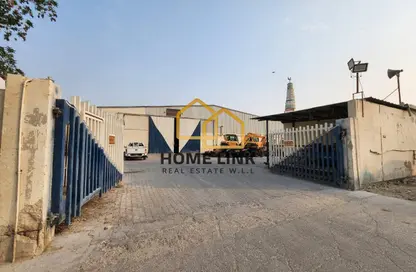 Warehouse - Studio - 7+ Bathrooms for rent in Industrial Area 2 - Industrial Area - Industrial Area - Doha