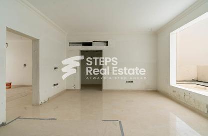 Villa - 7 - 7+ for sale in Huzoom Villas - Lusail City - Lusail