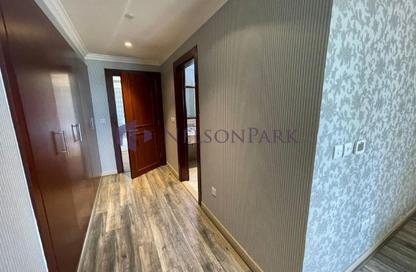 Apartment - 2 Bedrooms - 3 Bathrooms for rent in Tower 4 - Porto Arabia - The Pearl Island - Doha