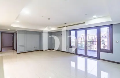 Apartment - 2 Bedrooms - 2 Bathrooms for rent in West Porto Drive - Porto Arabia - The Pearl Island - Doha