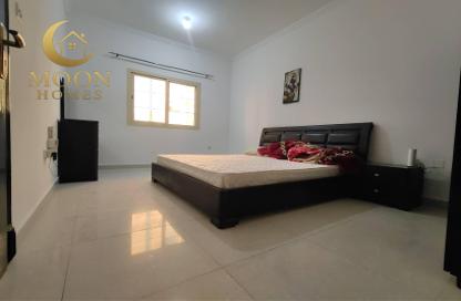 Apartment - 1 Bedroom - 1 Bathroom for rent in Umm Ghwailina Comm - Umm Ghuwalina - Umm Ghuwailina - Doha