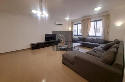 مجمع سكني - 5 غرف نوم - 5 حمامات للايجار في شارع الوعب - الوعب - الدوحة