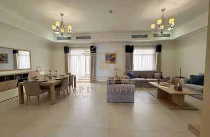 فيلا - 3 غرف نوم - 4 حمامات للايجار في شارع الوعب - الوعب - الدوحة