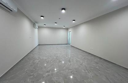 Apartment - 2 Bedrooms - 3 Bathrooms for rent in Musheireb Apartments - Musheireb - Doha