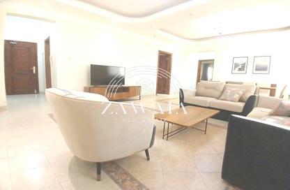 Apartment - 2 Bedrooms - 3 Bathrooms for rent in Al Sadd Road - Al Sadd - Doha