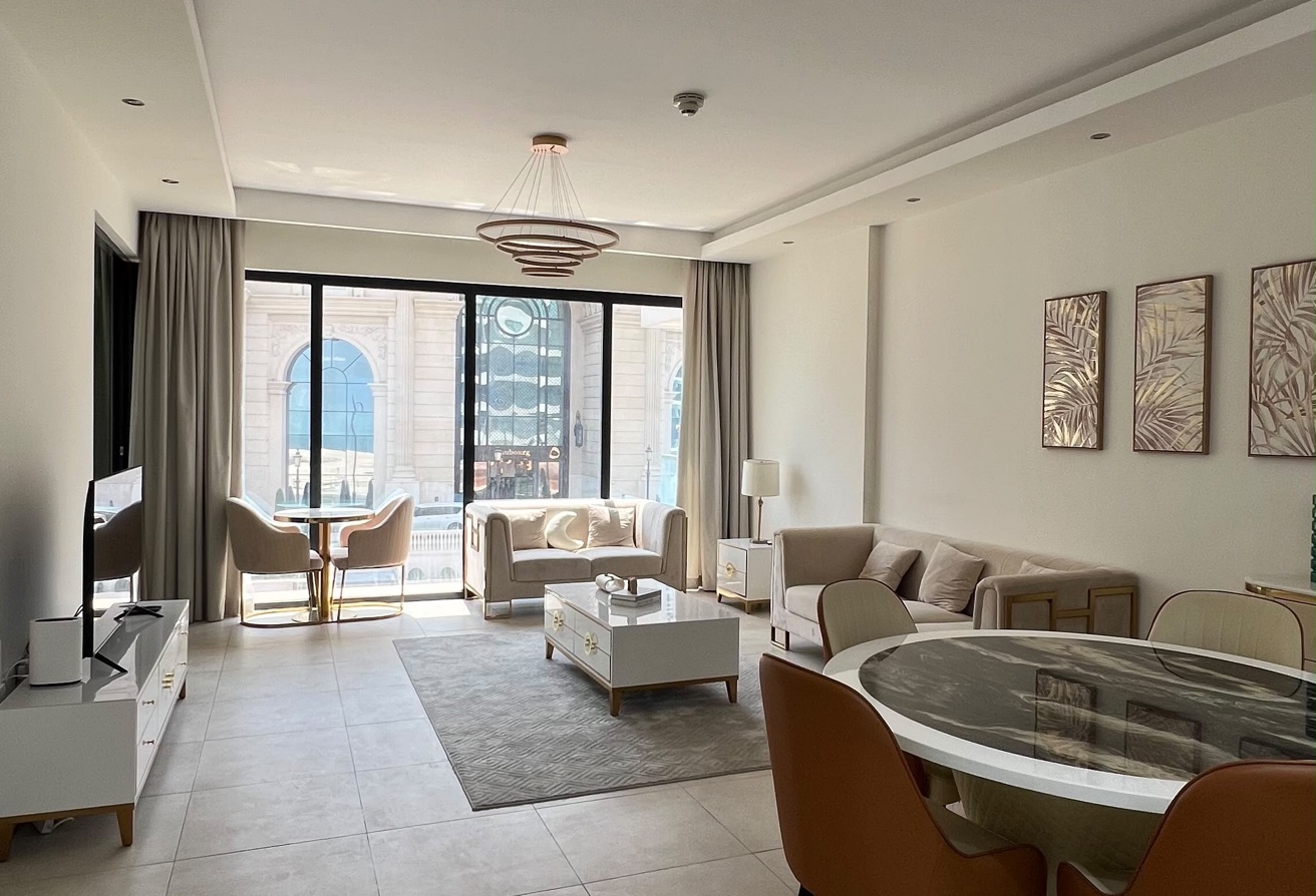 STUNNING 1BR IN LUSAIL MARINA WITH SEA VIEW thumbnail 2