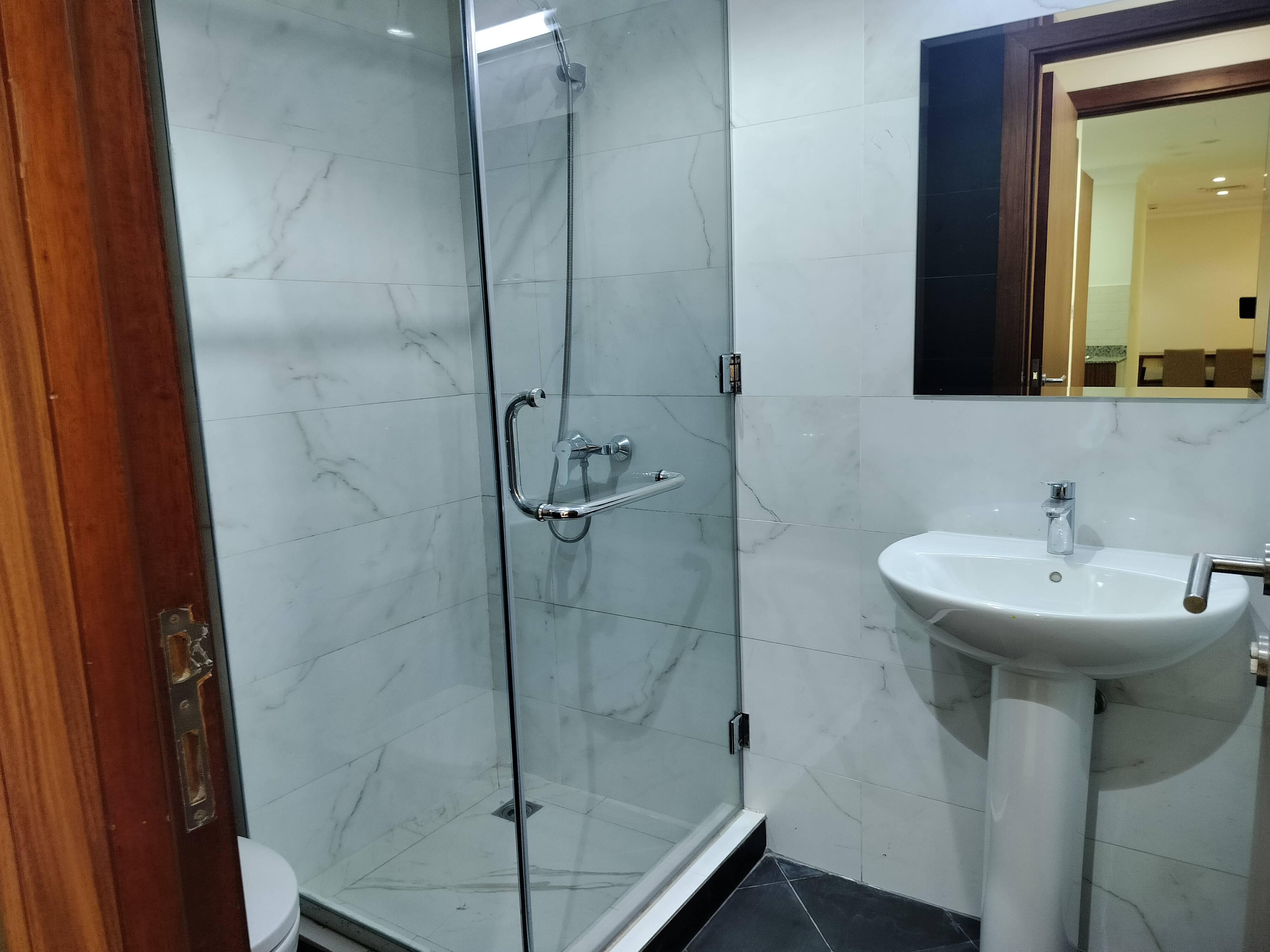 2 Months Free – 2 BHK Furnished Apartment fox hill thumbnail 19