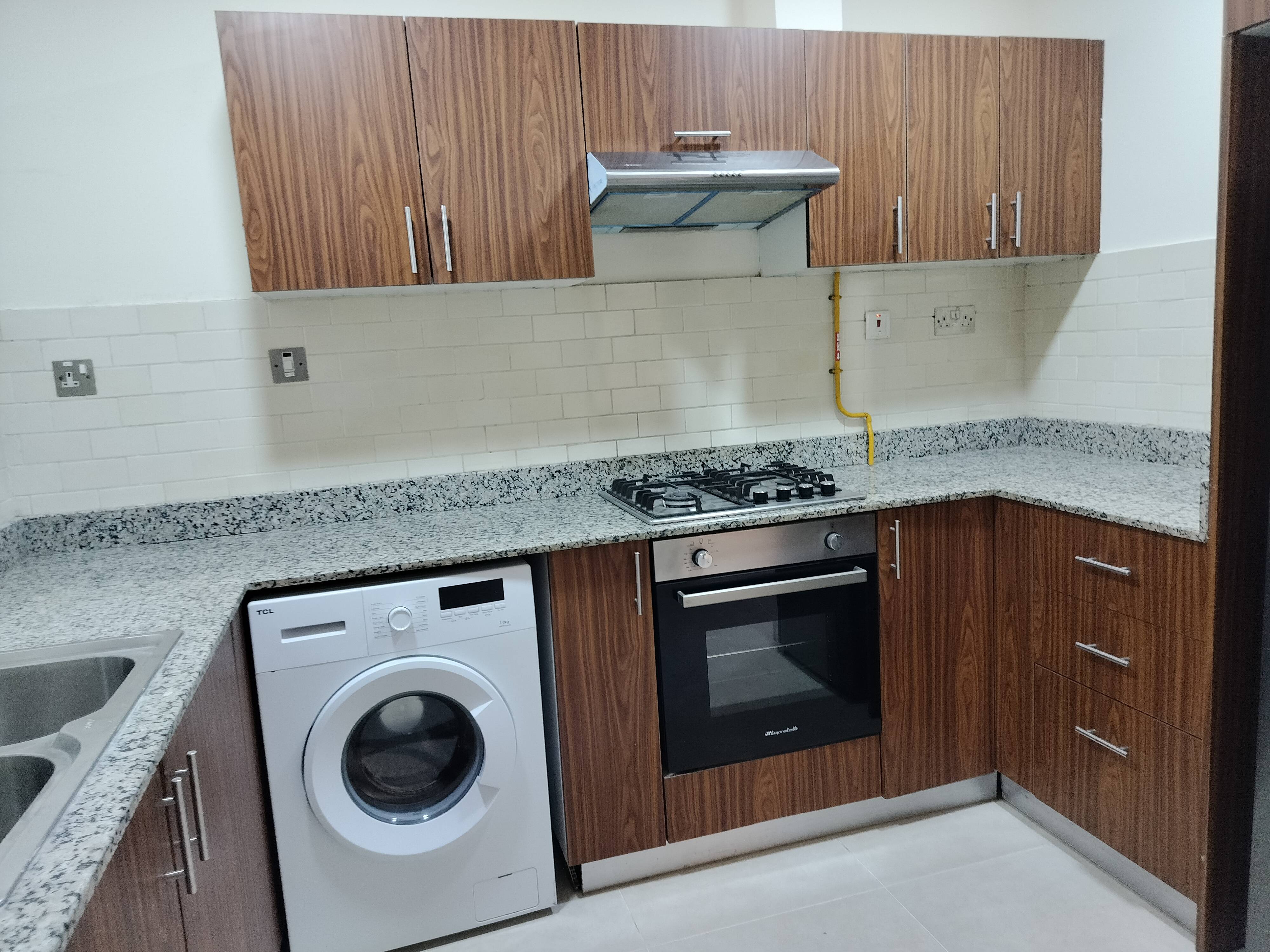 2 Months Free – 2 BHK Furnished Apartment fox hill thumbnail 23