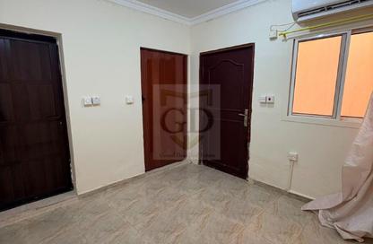 Apartment - Studio - 1 Bathroom for rent in Wadi Al Shaheeniya Street - Ain Khaled - Doha Apartment - Studio - 1 Bathroom for rent in Wadi Al Shaheeniya Street - Ain Khaled - Doha
