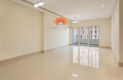 Apartment - 2 Bedrooms - 2 Bathrooms for rent in Marina Tower 21 - Marina District - Lusail