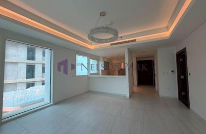 Apartment - 1 Bedroom - 2 Bathrooms for sale in Crystal Residence - Gewan Island - The Pearl Island - Doha