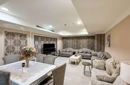 شقة - 2 غرف نوم - 3 حمامات للايجار في طريق بورتو الغربي - بورتو أرابيا - جزيرة اللؤلؤة - الدوحة